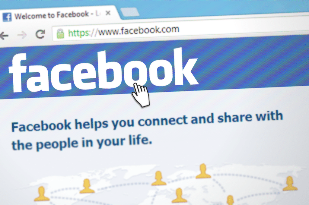 Showing a screen shot of facebook before you login.